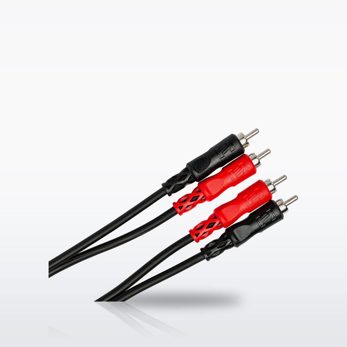 Hosa CRA-200 Stereo Interconnect, angle view