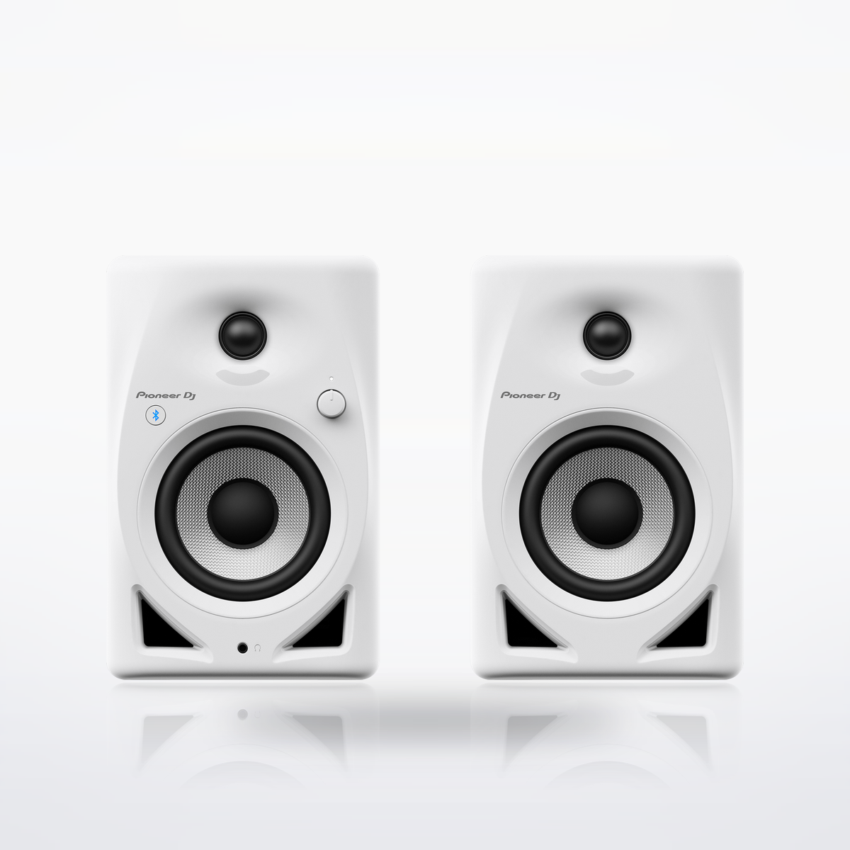 Pioneer DJ DM-40D-BT Bluetooth desktop monitor speakers, White, front