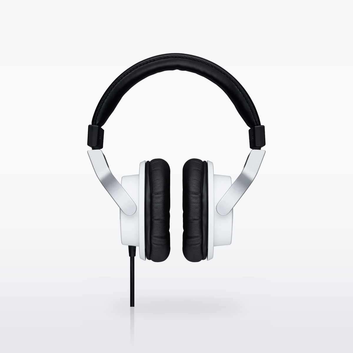 Yamaha HPH-MT7 studio monitor headphones, White, front view