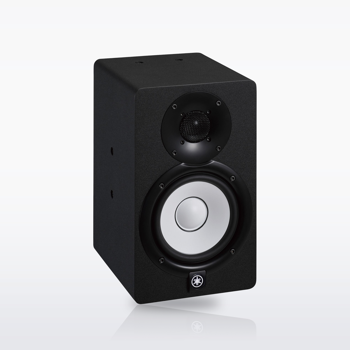 Yamaha HS5I studio monitor, Black, other angle