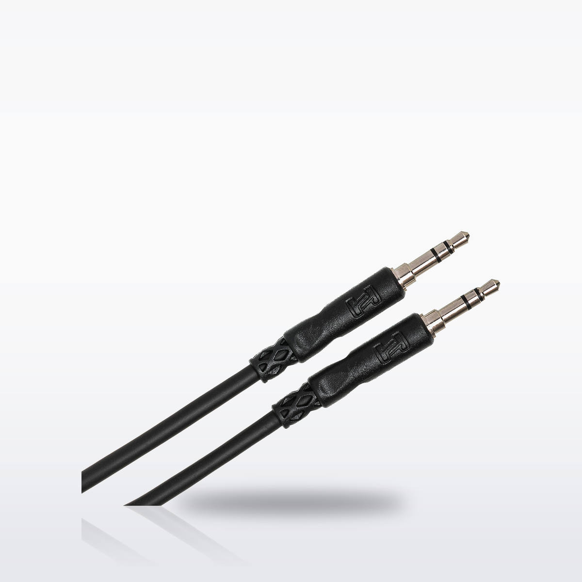Hosa CMM-100 Stereo Interconnect, angle view