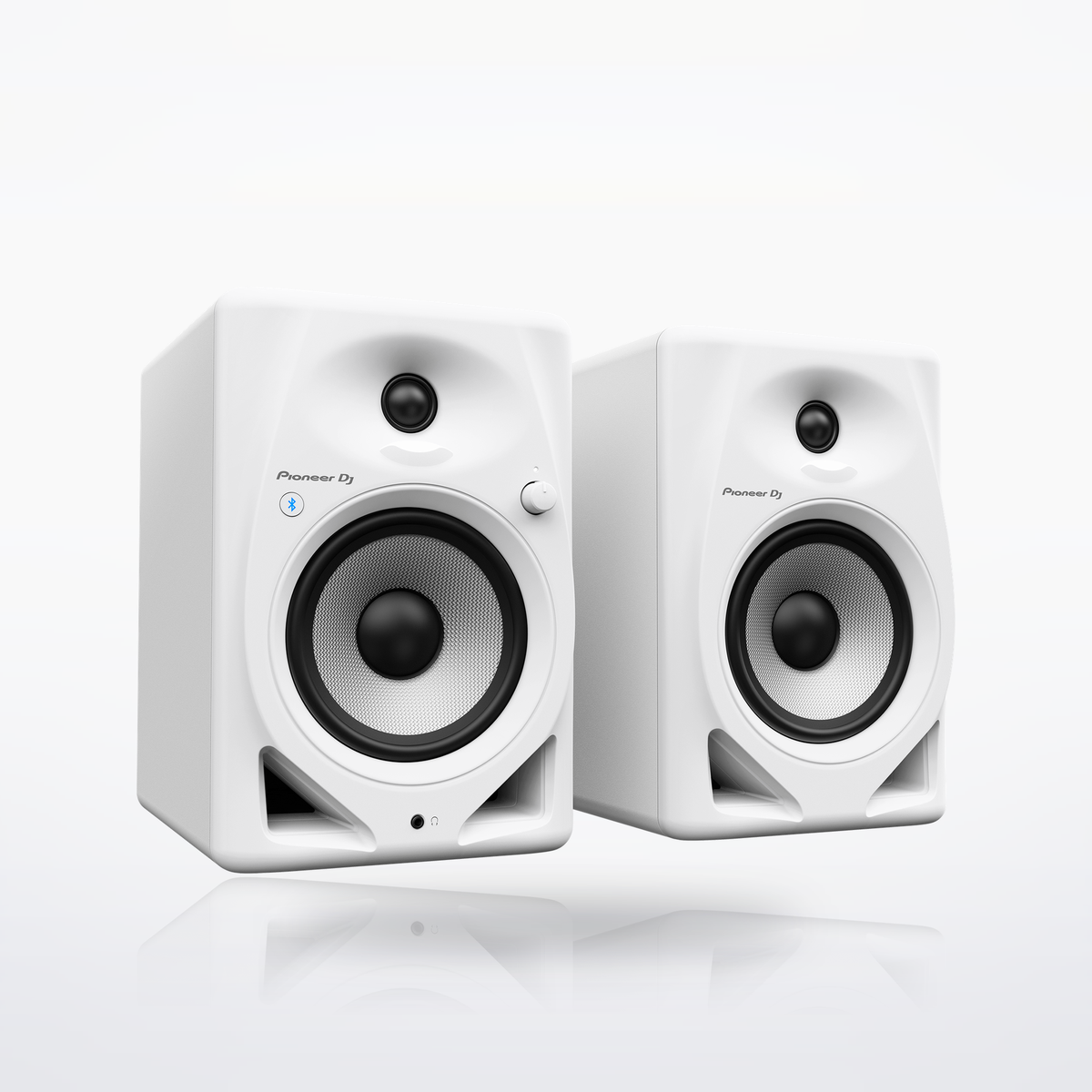 Pioneer DJ DM-50D-BT Bluetooth desktop monitor speakers, White, angle