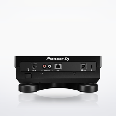 Pioneer DJ XDJ-700 rear panel with DC in, RCA audio out, LAN and USB