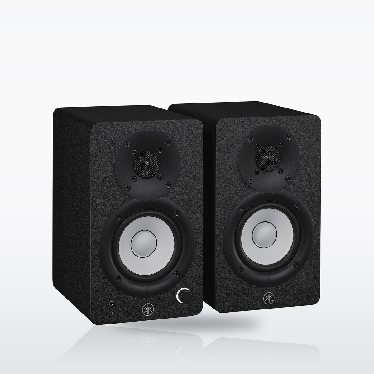 Yamaha HS3 studio monitors, Black, pair, angle