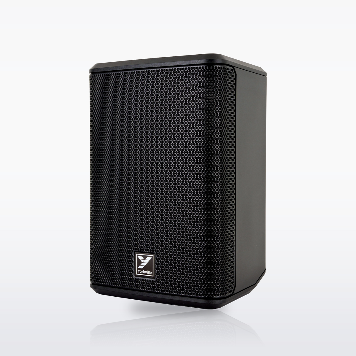 Yorkville EXM Pro6 battery-powered PA speaker, three-quarter right view